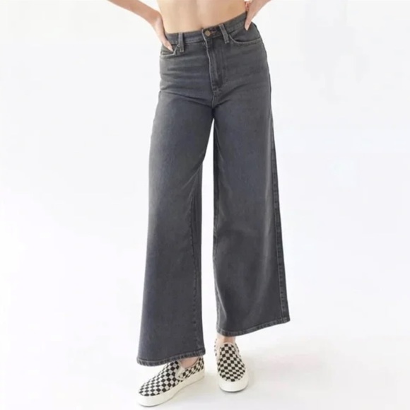 Urban Outfitters wide leg high rise black jeans - Picture 2 of 4